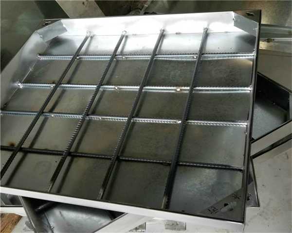 球墨铸铁井盖dn700d400 球墨铸铁井盖700＊800