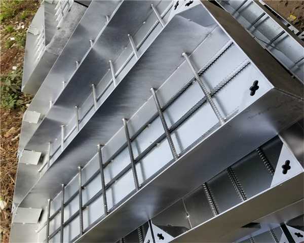 球墨铸铁方井盖尺寸及承重表格 铸铁加重井盖承重多少