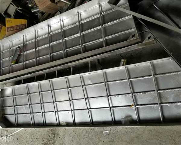 小区井盖破损找哪个部门 小区窨井盖破损