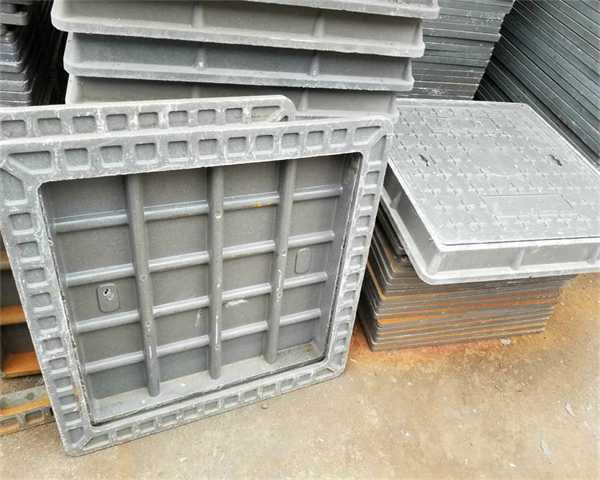 d400级重型球墨铸铁井盖尺寸 球墨铸铁井盖dn700 d400级重型球墨铸铁井盖尺寸 球墨铸铁井盖dn700