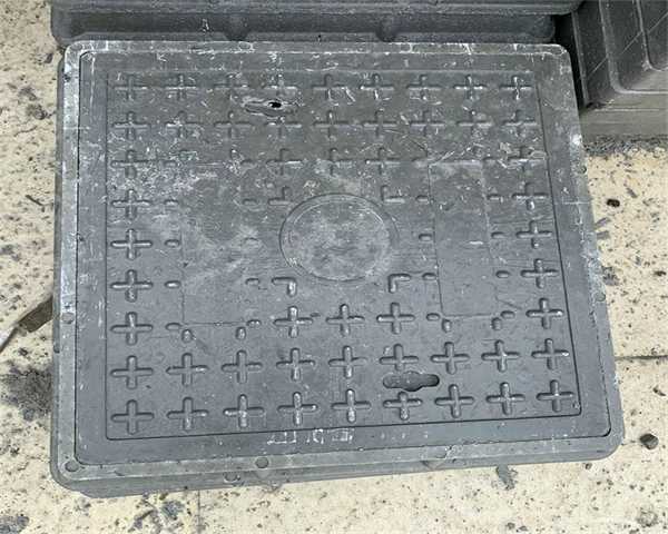 球墨铸铁井盖及井座的重量 球墨铸铁井盖重量允许误差多少斤