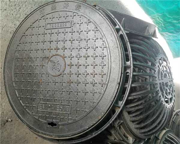 500＊500方形球墨铸铁井盖 球墨铸铁井盖承重型号500t