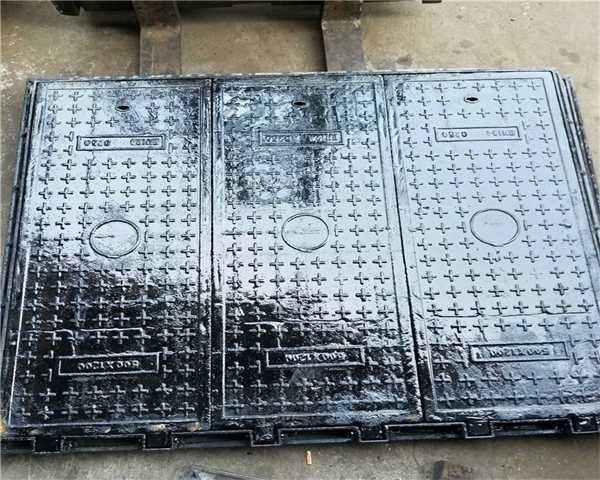 球墨铸铁井盖厚 球墨铸铁井盖厚度*******厚