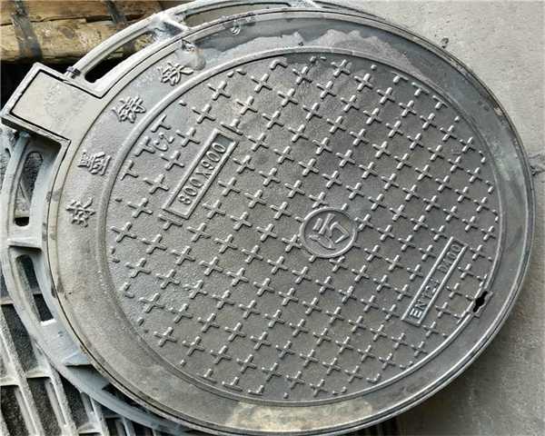 球墨铸铁井盖基地 球墨铸铁井盖**设备