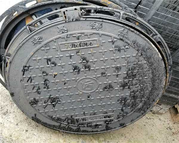 井盖塌陷归哪个部门管 井盖塌陷谁的责任 井盖塌陷归哪个部门管 井盖塌陷谁的责任