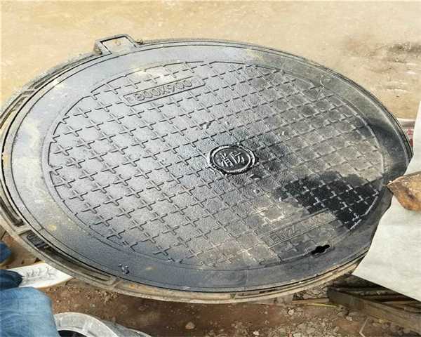 球墨铸铁井盖重型和轻型的区别是什么 重型球墨铸铁井盖规格型号
