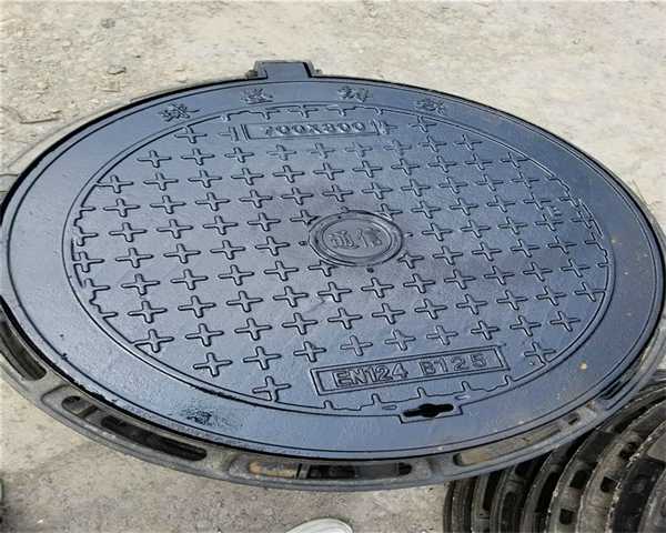 球墨铸铁井盖圆形下水道雨水井 球墨铸铁井圈井盖尺寸 球墨铸铁井盖圆形下水道雨水井 球墨铸铁井圈井盖尺寸