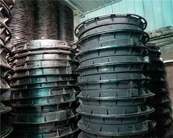 球墨铸铁井盖d400什么意思 球墨铸铁井盖450＊750